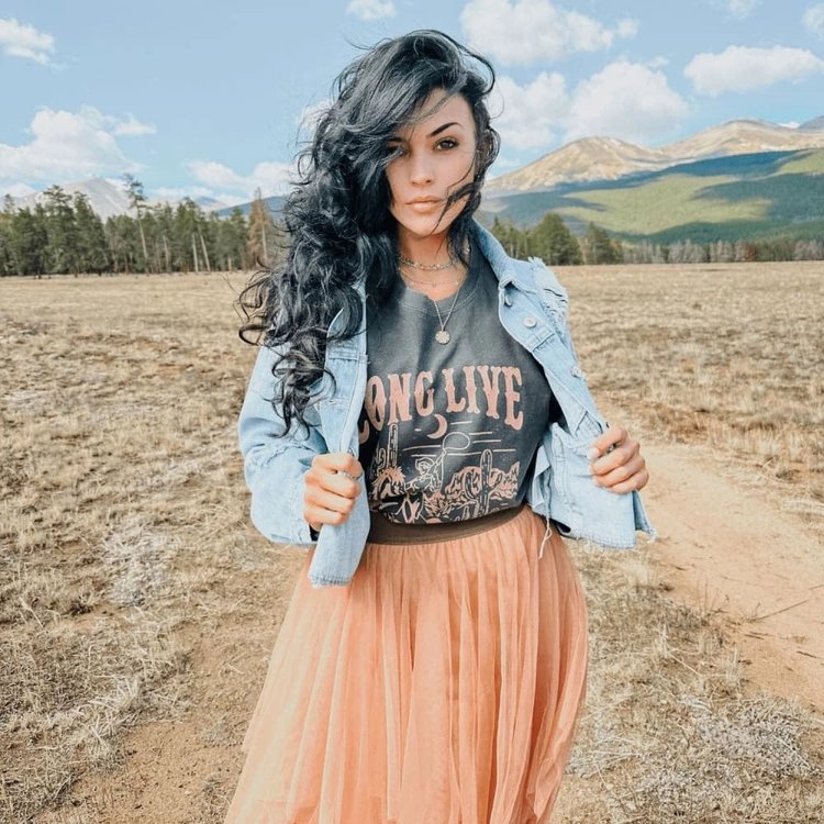Long Live Cowgirls Tee